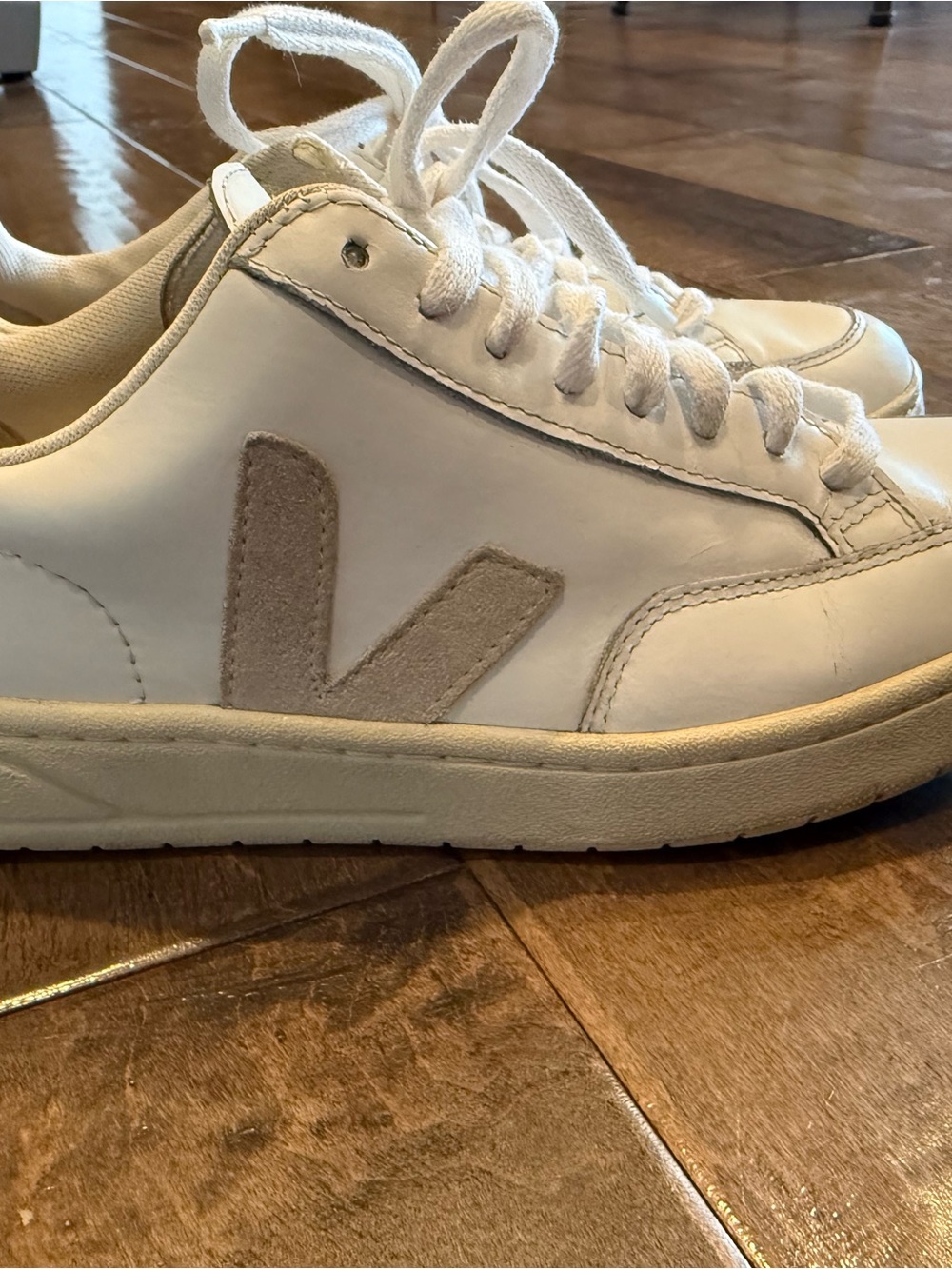 VEJA V-12 Leather White Sable low-top sneakers.